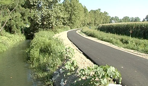 Il tratto della ciclabile nel Comune di Boffalora inaugurato nel luglio 2012
