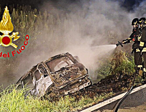 Auto in fiamme sulla SP 412: intervento dei Vigili del Fuoco di Sant’Angelo