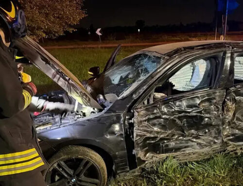 Sant’Angelo, incidente alla rotatoria: quattro giovani feriti