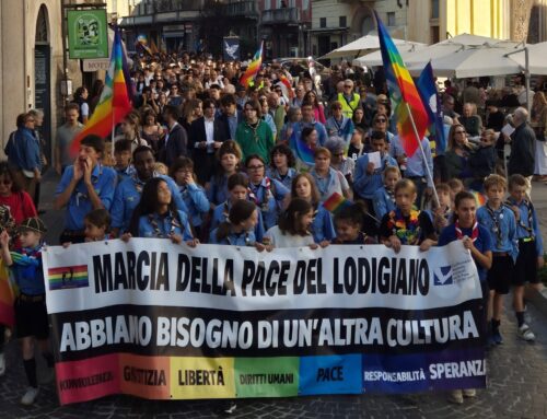 Lodi, oltre duemila persone alla Marcia della Pace: una città unita per dire no alla guerra